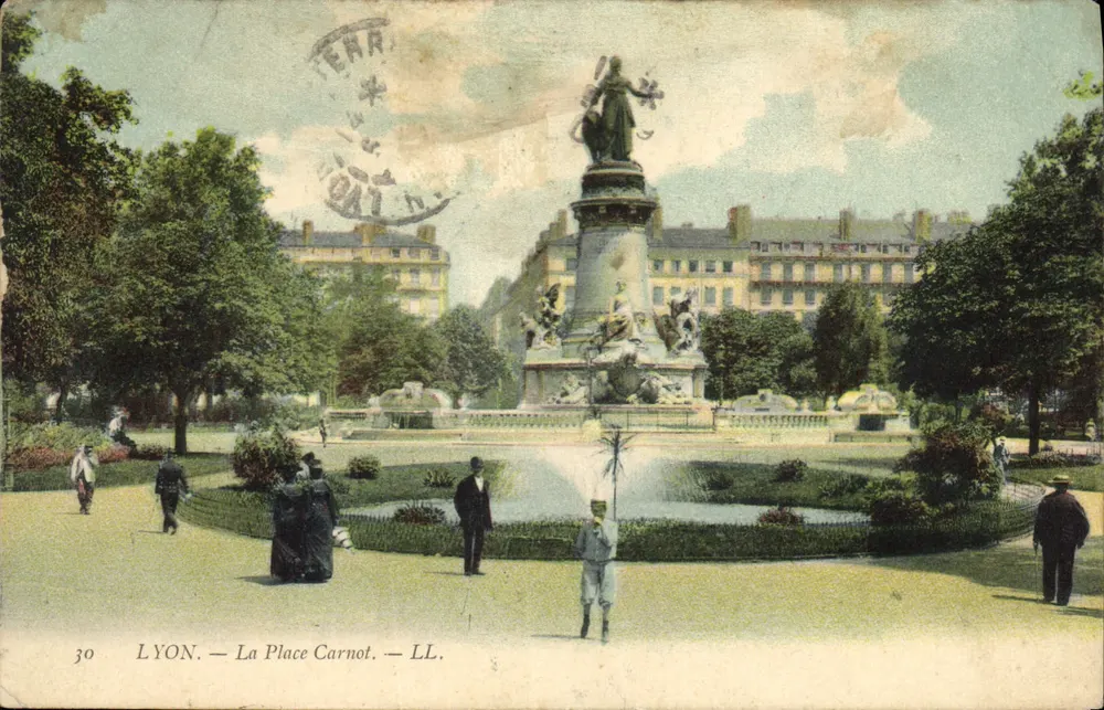 LYON — A Place Carnot — LL. — n°30 - Frente