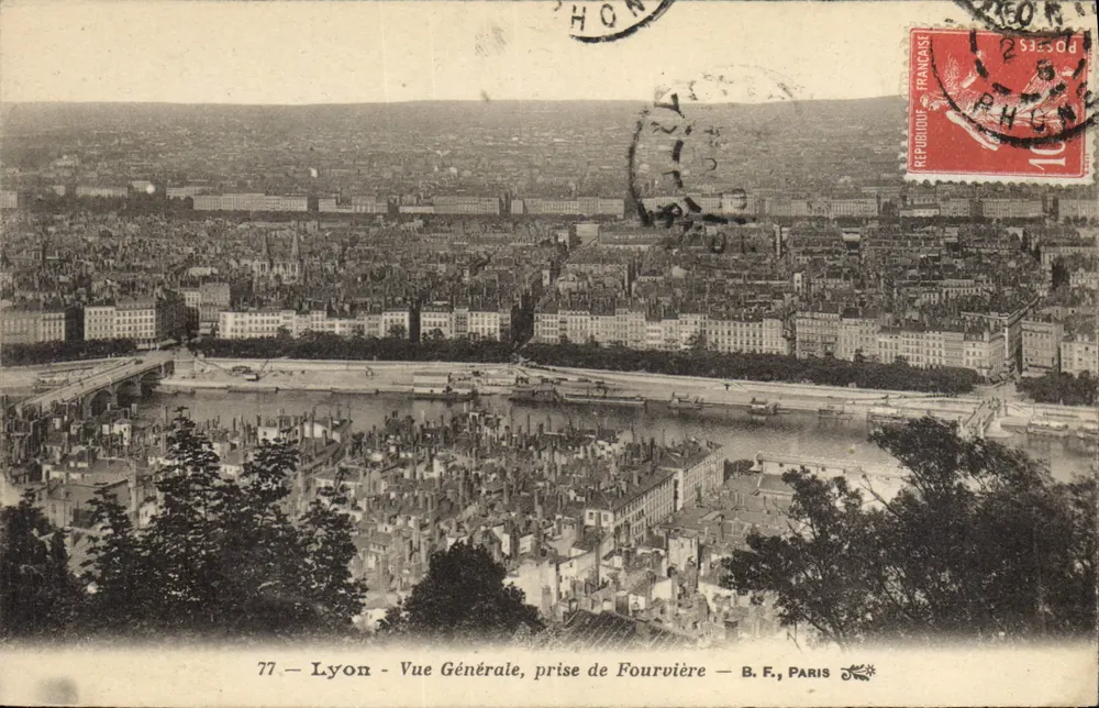 Lyon — Vista Geral, tirada de Fourvière — B. F., Paris - Frente