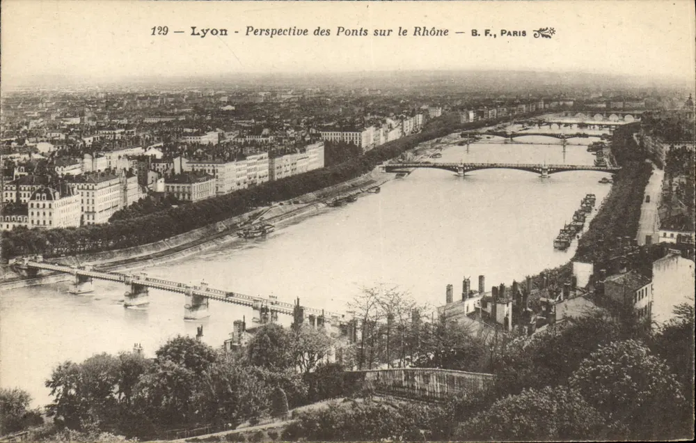 Lyon — Perspectiva dos Pontes sobre o Ródano — B.F., Paris - Frente