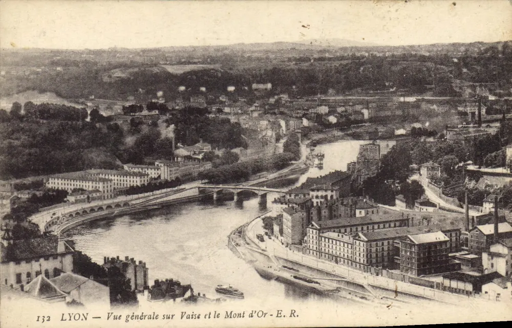 LYON — Allgemeiner Blick auf Vaise und den Mont d'Or — E.R. - Vorderseite