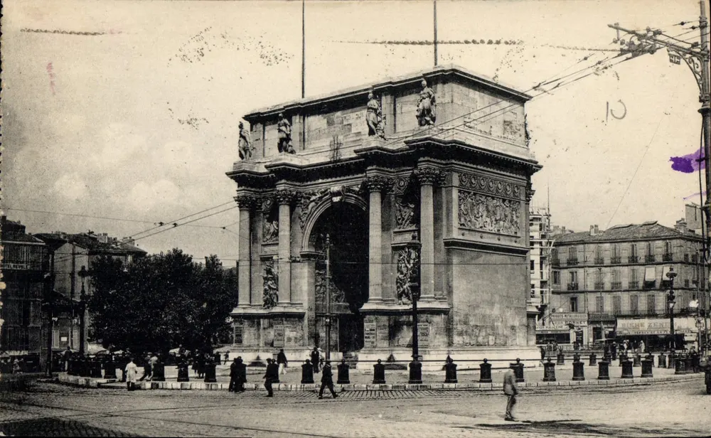 Place Jules Guesde und Arc de Triomphe — Marseille — Ausgabe von Kairo, Nr. 13 - Vorderseite