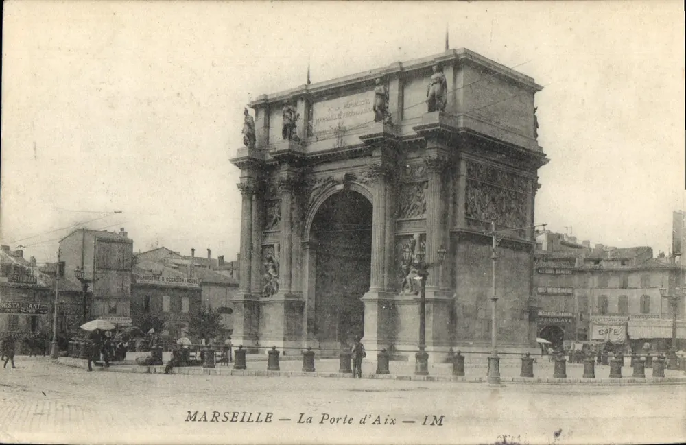 Marseille — A Porta de Aix — IM - Frente
