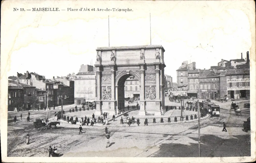 Marselha — Praça de Aix e Arco do Triunfo — Edição C. Maclère, n°19 - Frente