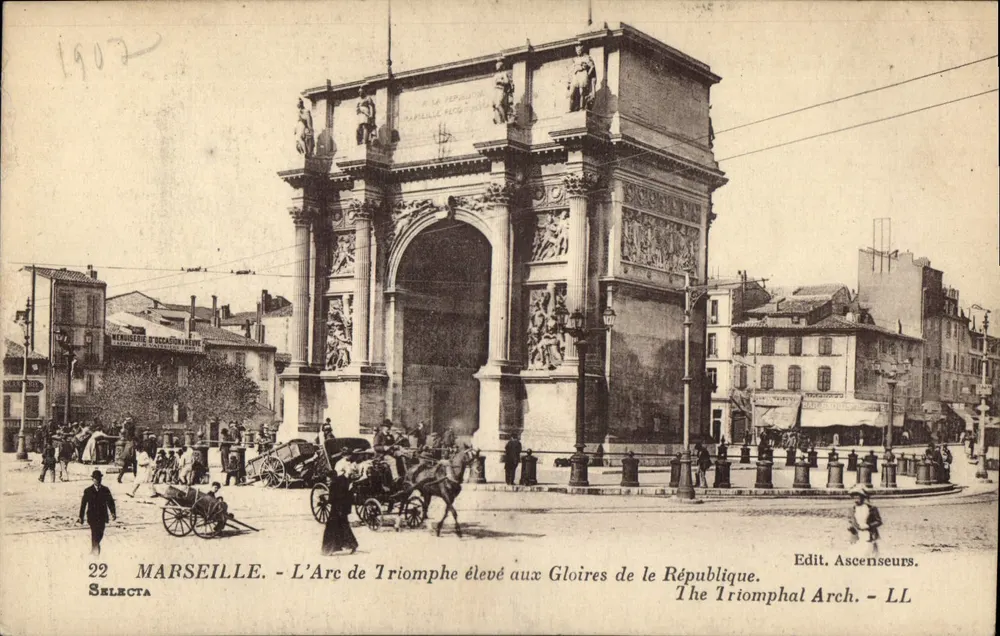 Marseille - Der Triumphbogen in Ehren der Republik — Edit. Ascenseurs. LL - Vorderseite
