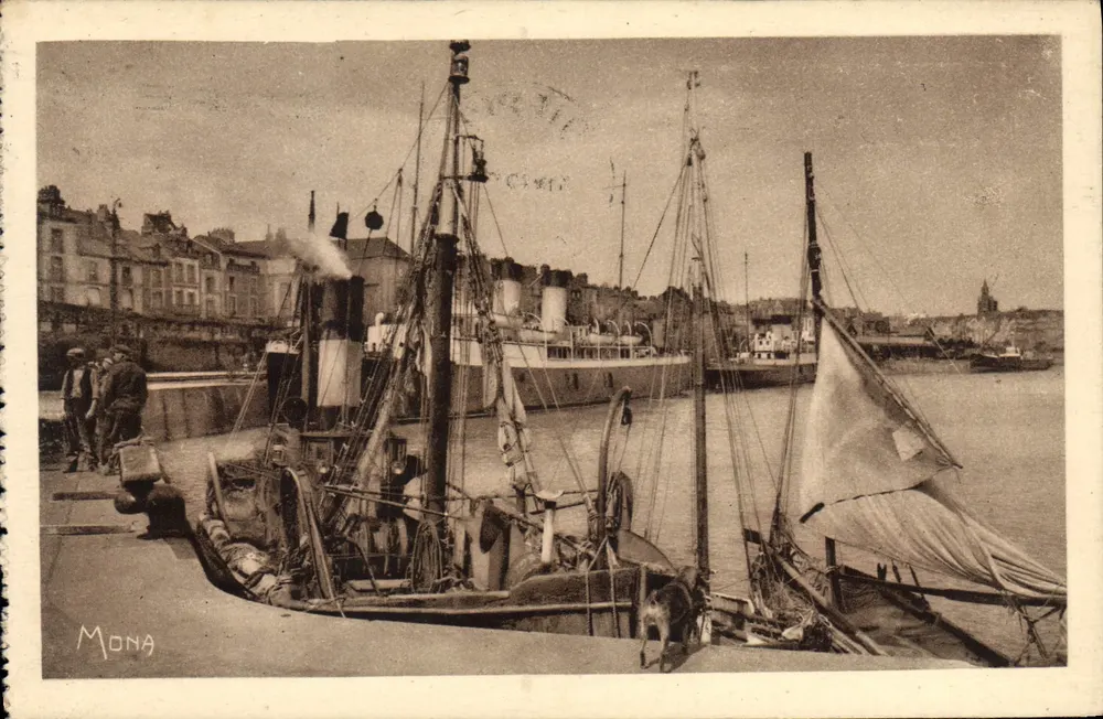 Dieppe — O porto antigo : barcos de pesca e paquebes — Éditions Art MONA - Frente