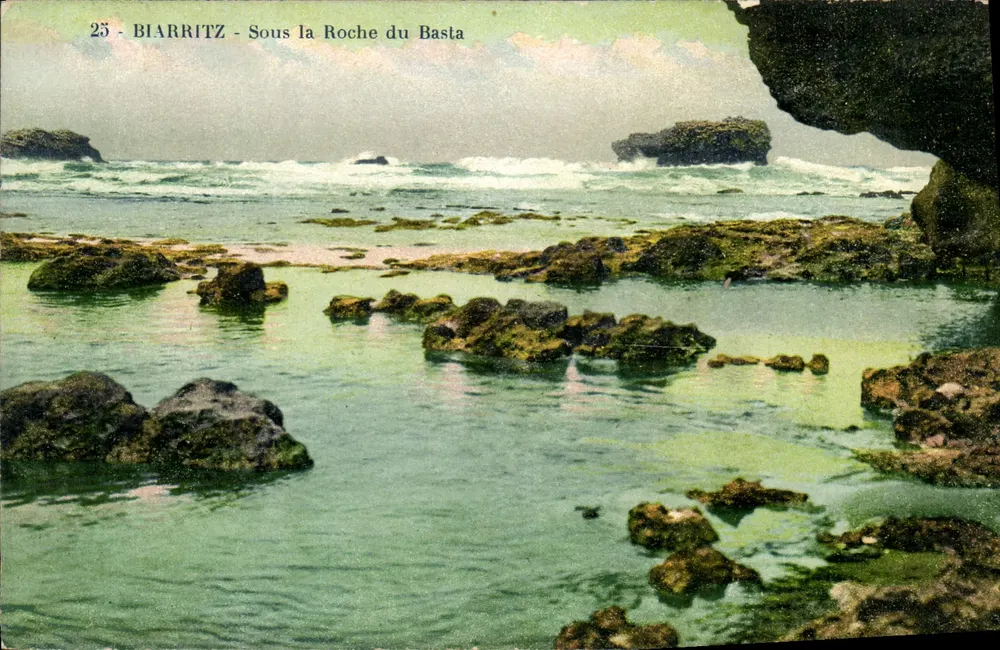 Biarritz - Sob a Rocha do Basta — Edição de Dugand, n°25 - Frente