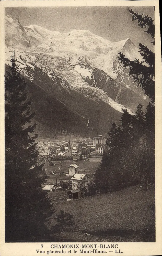 Chamonix-Mont-Blanc — Allgemeiner Blick und der Mont-Blanc — LL. - Vorderseite