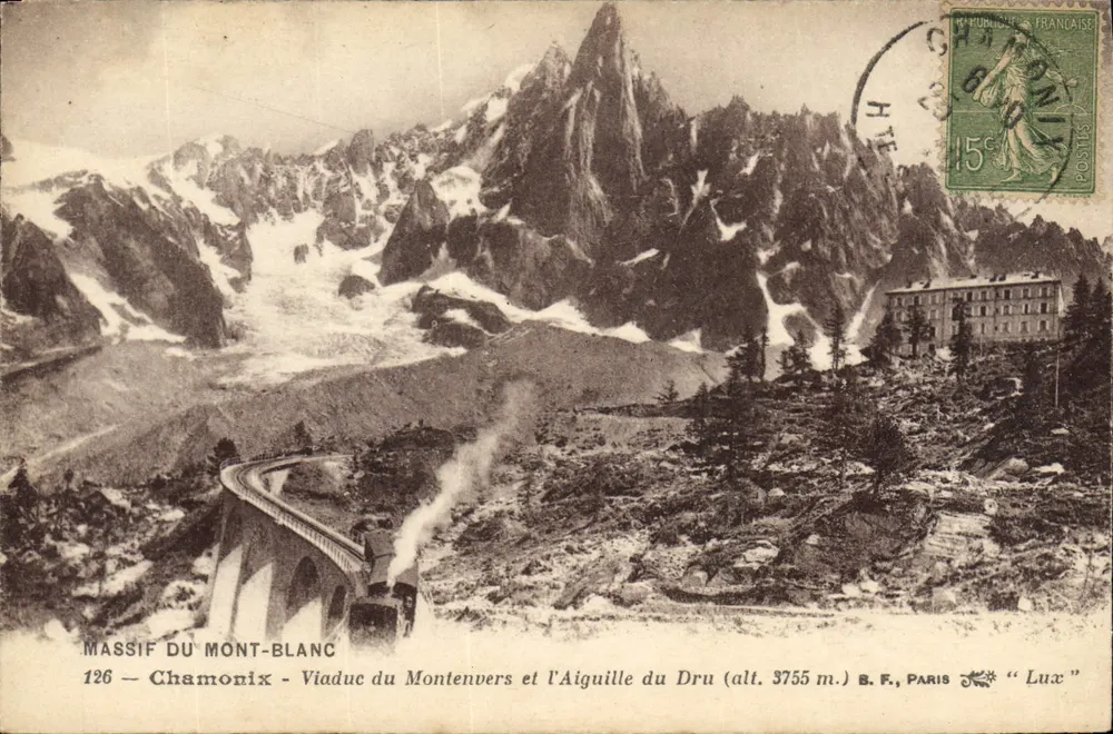 Massif do Mont-Blanc — Viaduto do Montenvers e a Aiguille do Dru (alt. 3755 m.) — B.F., Paris « Lux » - Frente