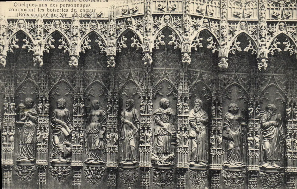Catedral Santa Maria — Madeira esculpida do século XV — personagens do coro - Frente