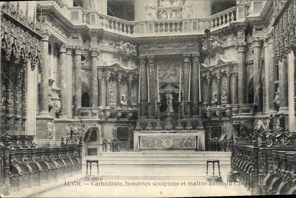 Auch — Kathedrale, geschnitzte Holzarbeiten und Choraltar - Vorderseite