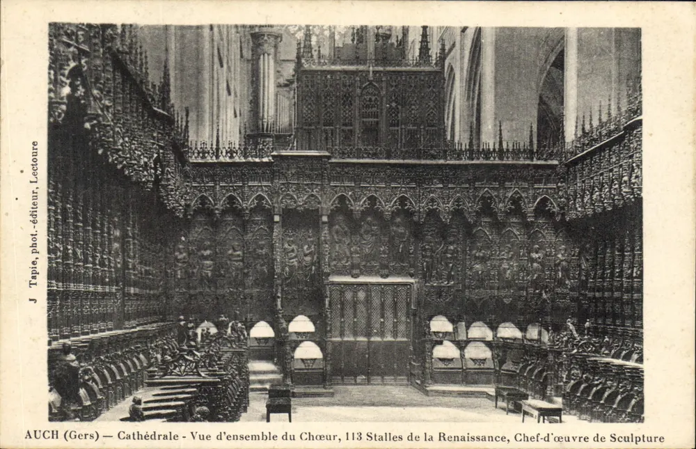Auch (Gers) — Catedral — Vista geral do Coro, 113 bancos da Renascença, Obra-prima de Escultura — J. Tapie, fot.-editora, Lectoure - Frente