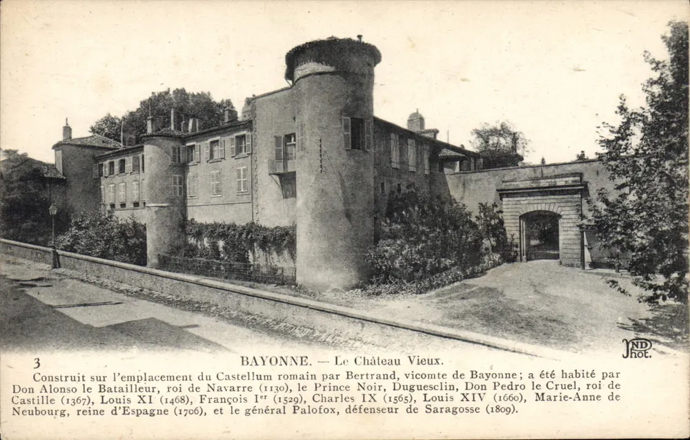 Bayonne — El Castillo Viejo — Neudein Frères, Imp. Créte, Suc. de Nîmes-Corbéil - Anverso