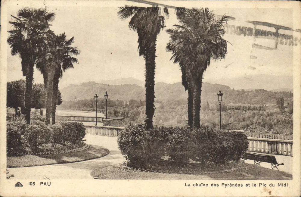 Pau — La chaîne des Pyrénées et le Pic du Midi — éditeur Pau - Recto