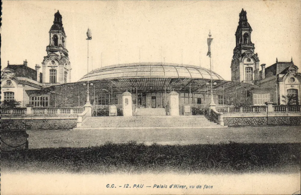 Pau — Palácio de Inverno, visto de frente — C.C. 12 - Frente