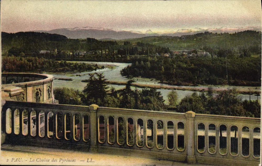 Pau - A Cadeia dos Pirineus — LL. - Frente