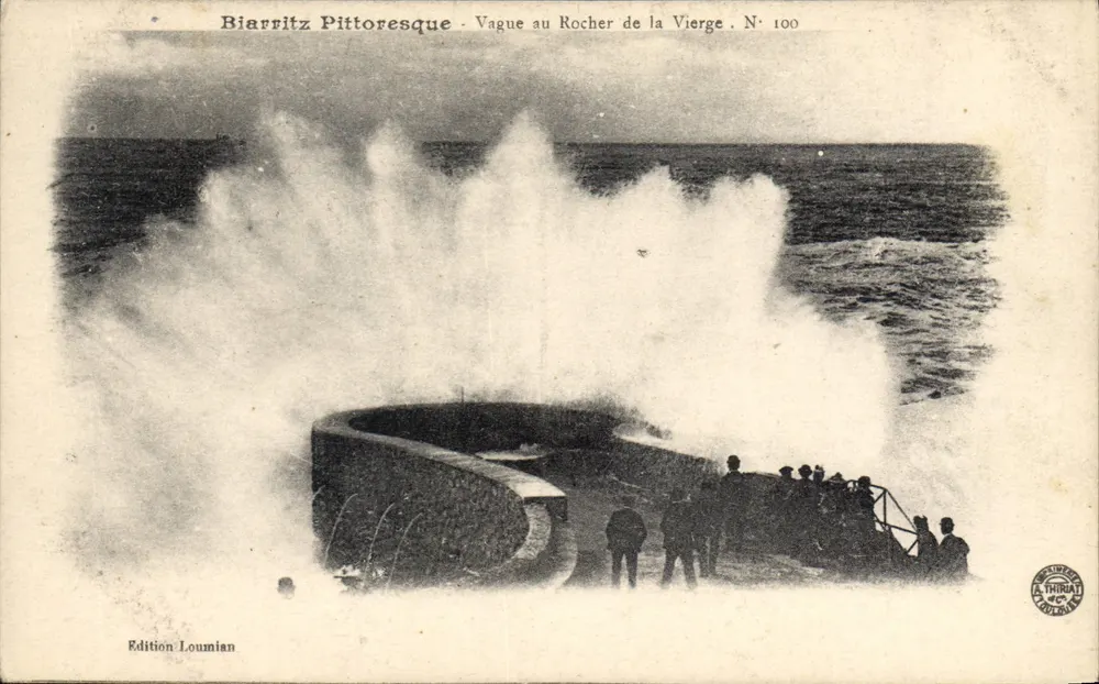 Biarritz Pittoresque — Welle am Felsen der Jungfrau — N° 100 — Edition Loumian - Vorderseite