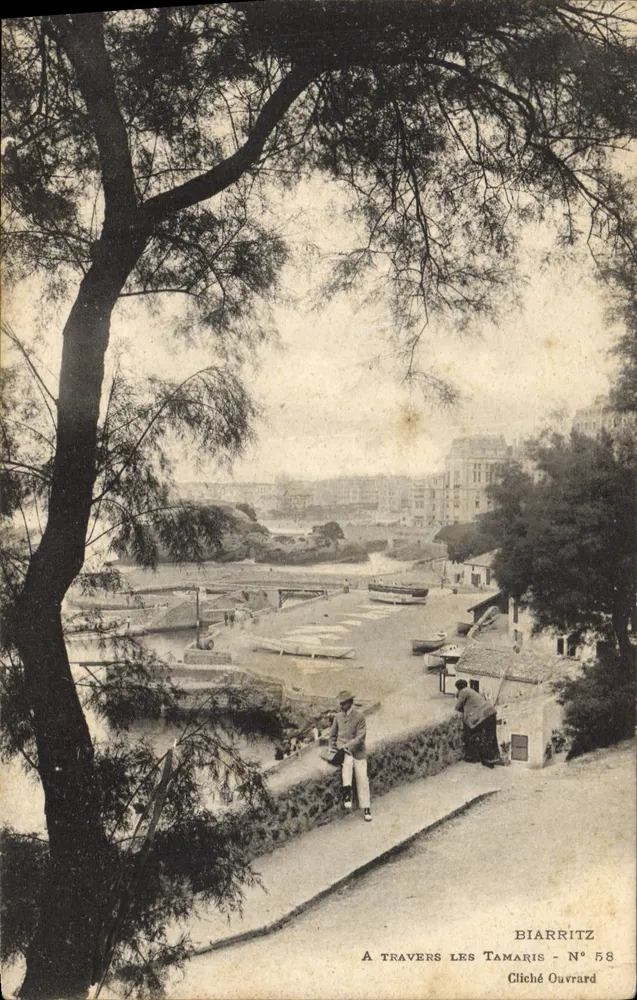 Biarritz — Através dos Tamaris — Cliché Ouvrard N° 58 - Frente