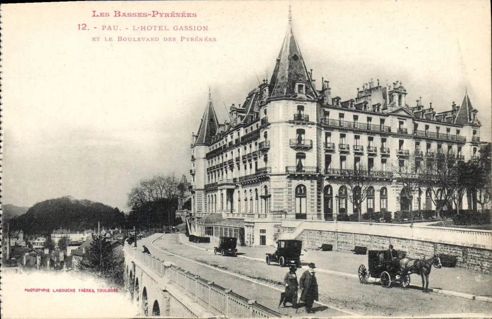 Pau - Das Hotel Gassion und der Boulevard des Pyrénées — Phototypie Labouche Frères, Toulouse - Vorderseite