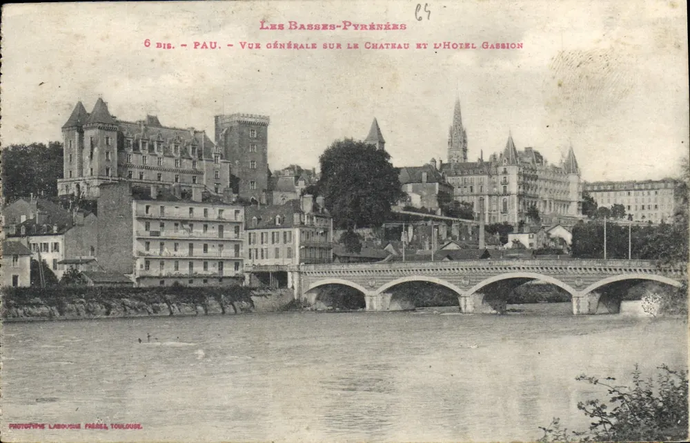 Pau — Allgemeiner Blick auf Schloss und Hotel Gassion — Phototype Labousche Frères, Toulouse - Vorderseite