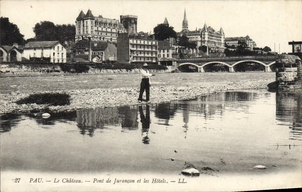 Pau — Das Schloss — Brücke von Jurançon und Hotels — LL. - Vorderseite