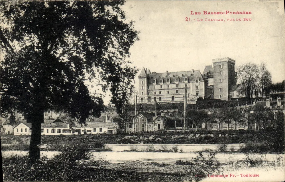 Les Basses-Pyrénées — O Castelo, vista do sul — Editor Labouche Fr., Toulouse, n°21 - Frente