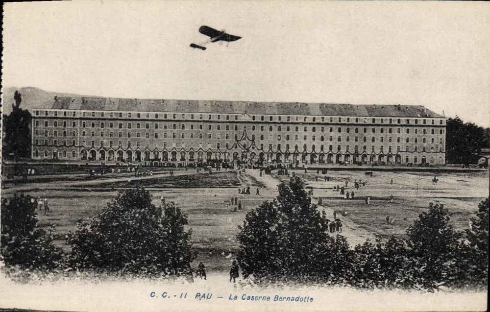 Die Bernadotte-Kaserne — Pau — C.C.-II - Vorderseite