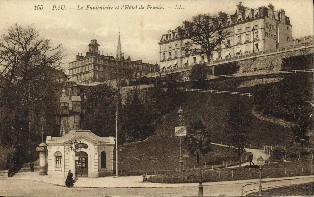 Pau — Der Seilbahn und das Hôtel de France — LL. - Vorderseite