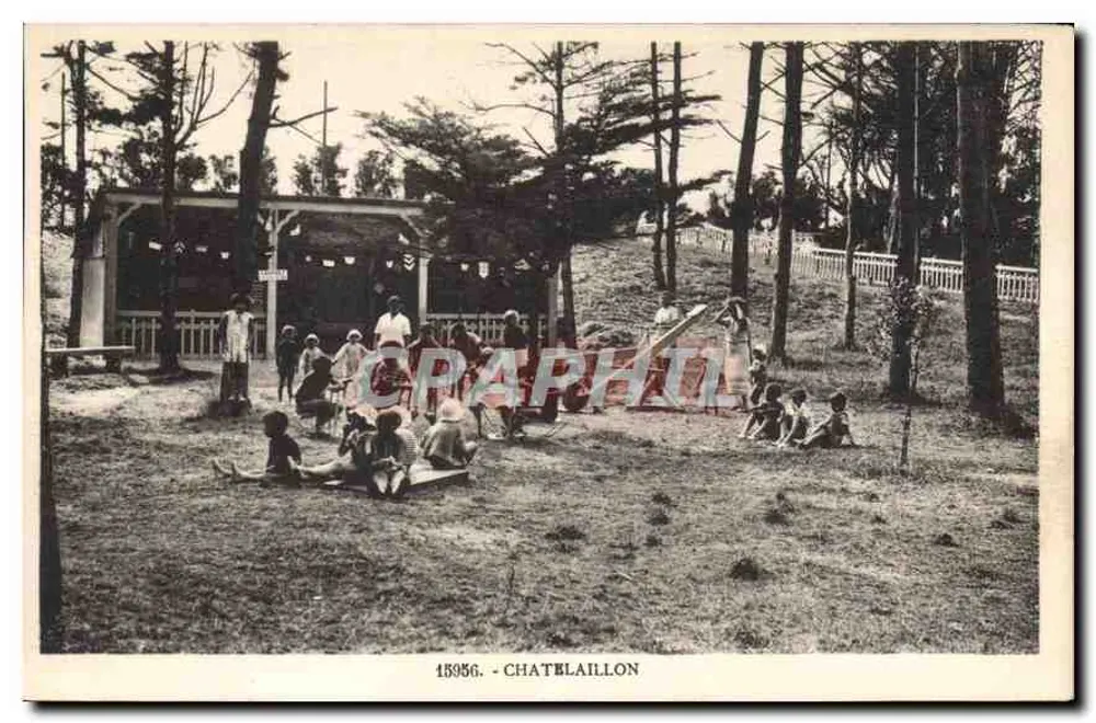 Crianças brincando em um parque em Châtelailly — editor CI-LR, n° de série 15956 - Frente
