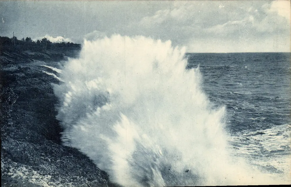 Châtelailly-Plage — Sturm an den Boucholeurs-Klippen — Éditions Art. Bergevin, La Rochelle, Nr. 5334 - Vorderseite