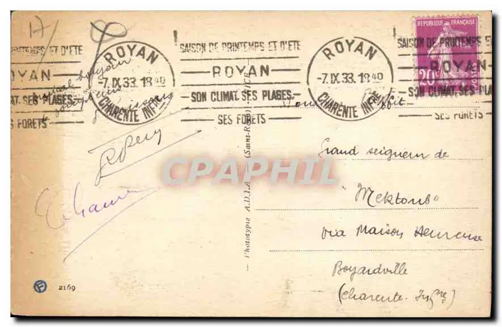 Homem em maiô em cadeira de praia — Royan — Fototipia A.D.La - Verso