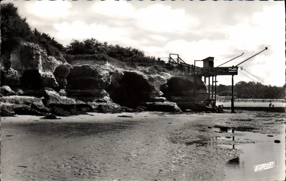 As Grutas — St-Georges-de-Didonne (Charente-Maritime) — Edição da Europ - Frente