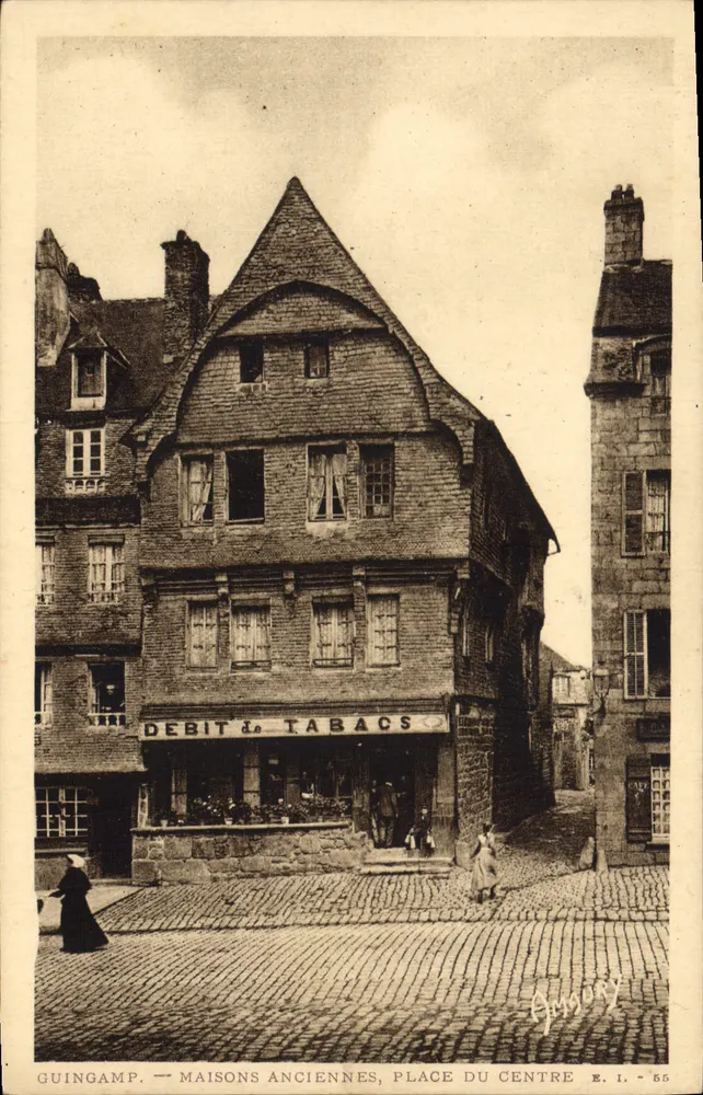 Guingamp — Alte Häuser, Zentrale Platz — E.I. - 55 - Vorderseite
