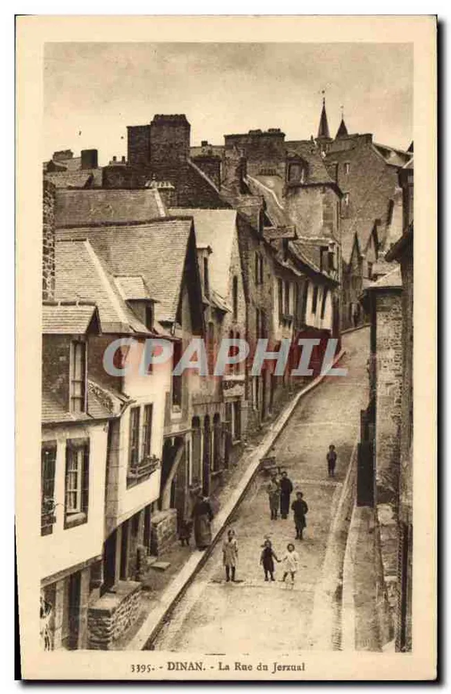 Dinan - A Rue du Jerzual — vista inclinada com telhados e crianças — editor não identificado, n° 3395 - Frente