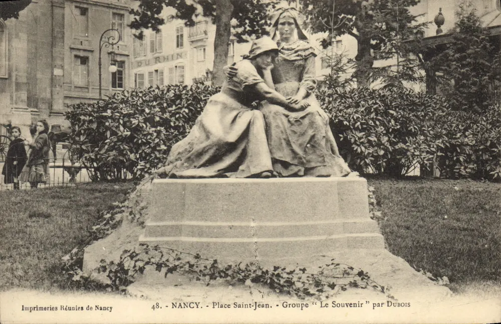 NANCY - Place Saint-Jean - Gruppe "Le Souvenir" von Dubois - Vorderseite