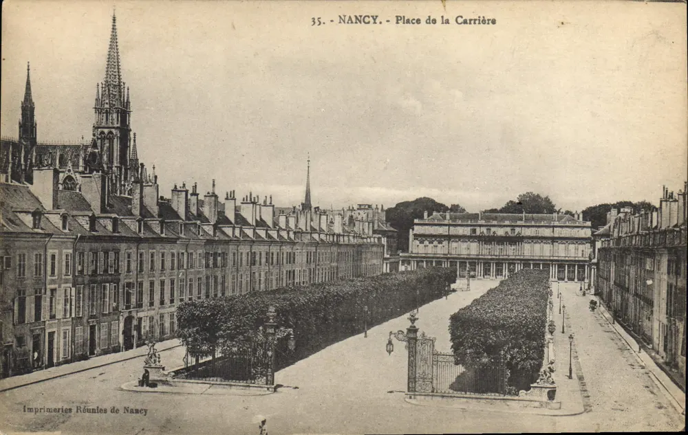 NANCY - Place de la Carrière — panoramische uitzicht met kerk en particuliere herenhuizen — Imprimeries Réunies de Nancy, n°35 - Voorkant