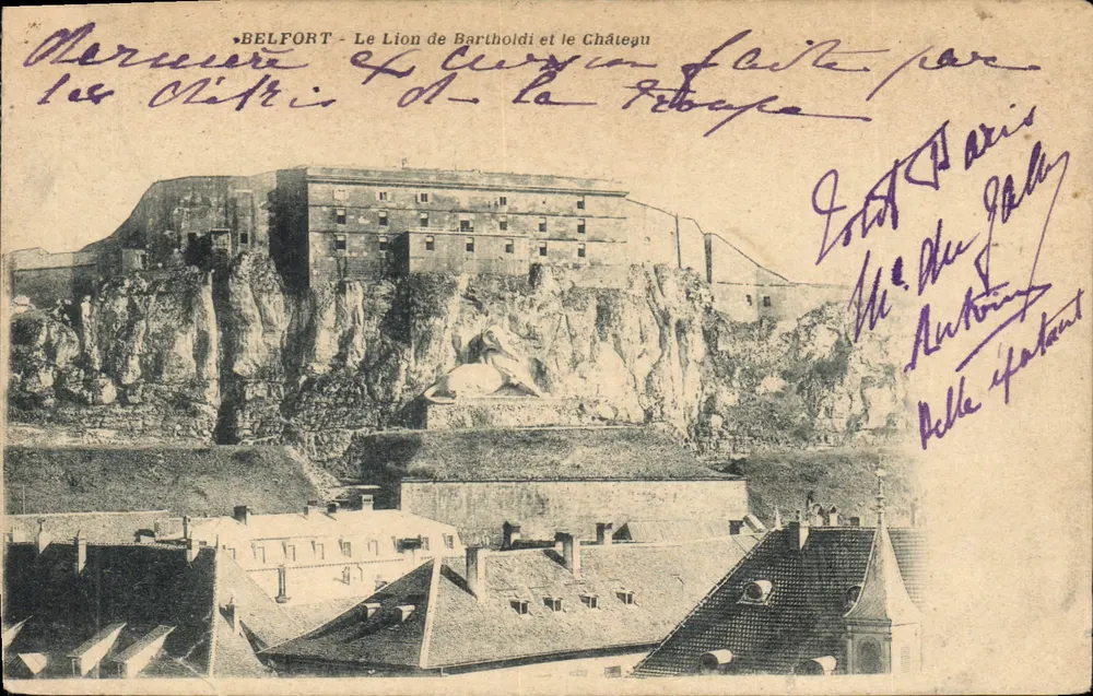 Belfort — Der Bartholdi-Löwe und das Schloss - Vorderseite