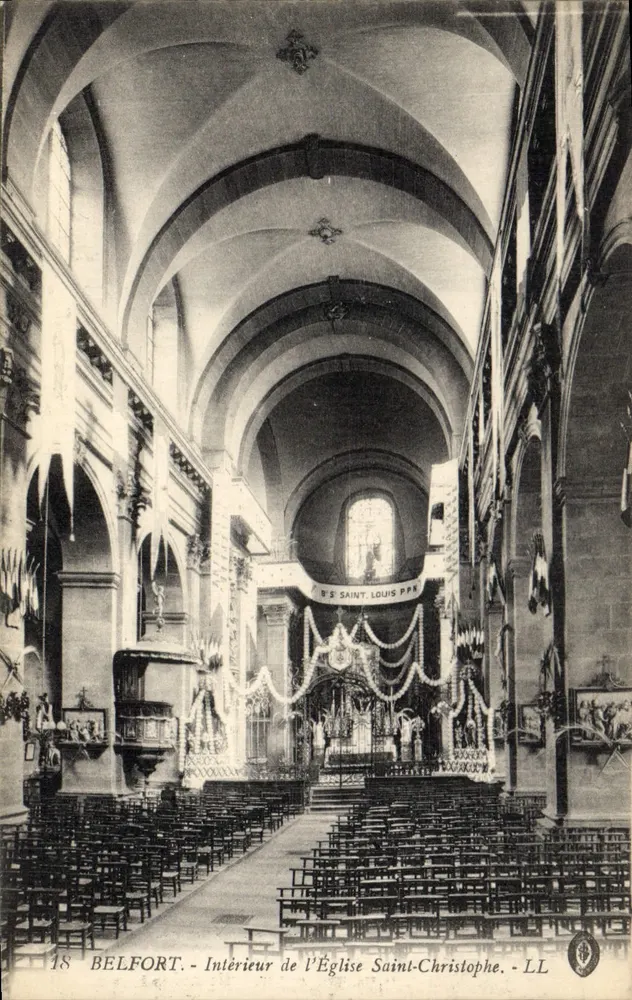 Belfort - Interior da Igreja São Cristóvão - LL - Frente