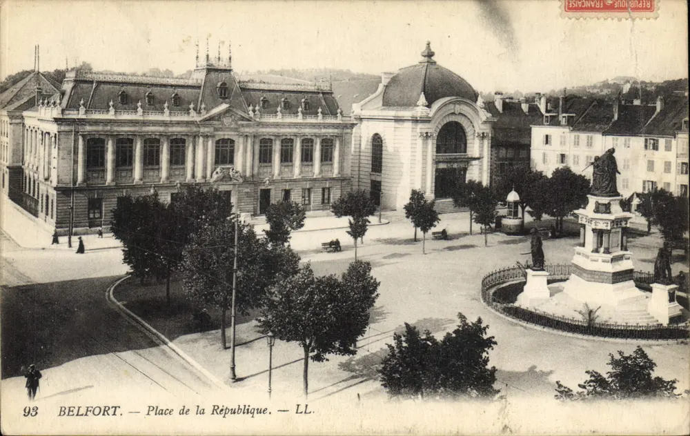 Belfort — Place de la République — LL. - Frente