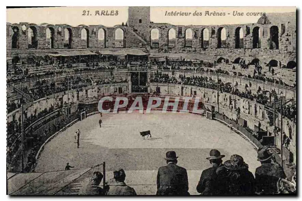 Arles — Interior das Arênes — Uma corrida — Editor: n° 21 - Frente