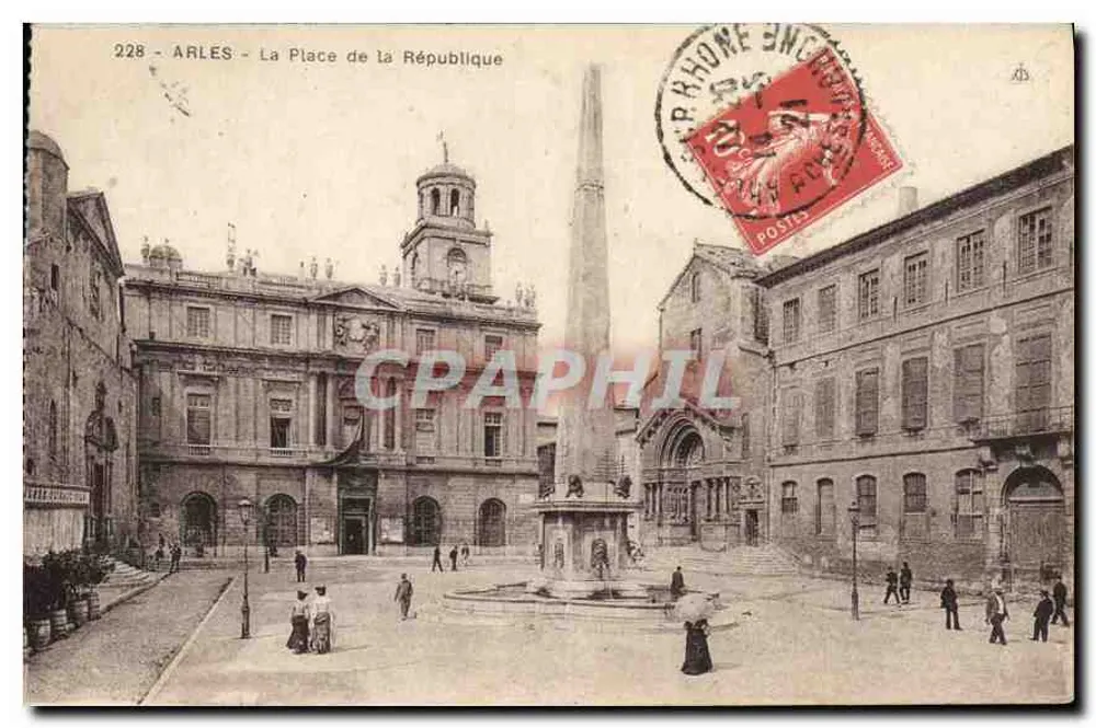 Arles — Place de la République — wydawca anonimowy, nr 228 - Awers