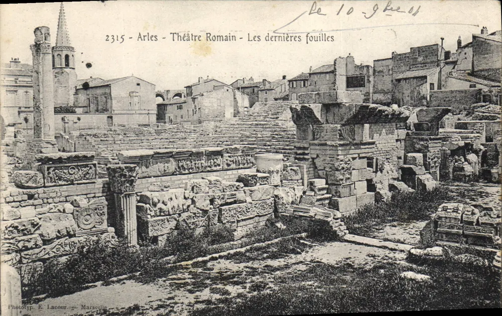 Arles - Römisches Theater - Letzte Ausgrabungen — Phototyp. E. Lacour - Marseille - Vorderseite