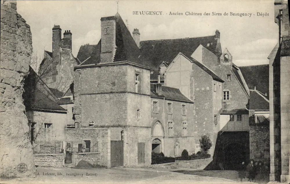 Beaugency — Ehemaliger Schloss der Herren von Beaugency — Depot - Vorderseite