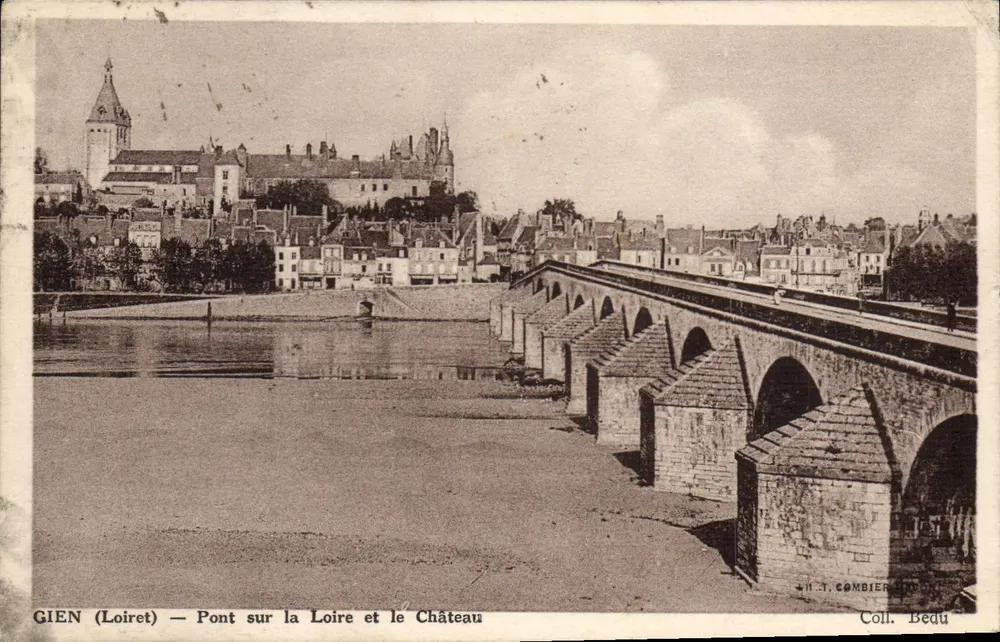 Gien (Loiret) — Brücke über die Loire und Schloss — H.T. Combier & Cie - Vorderseite