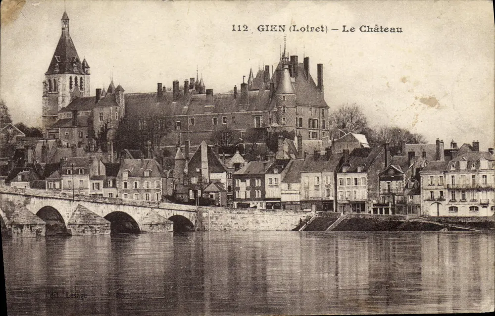 Gien (Loiret) — Zamek — Édit Lesage n°112 - Awers