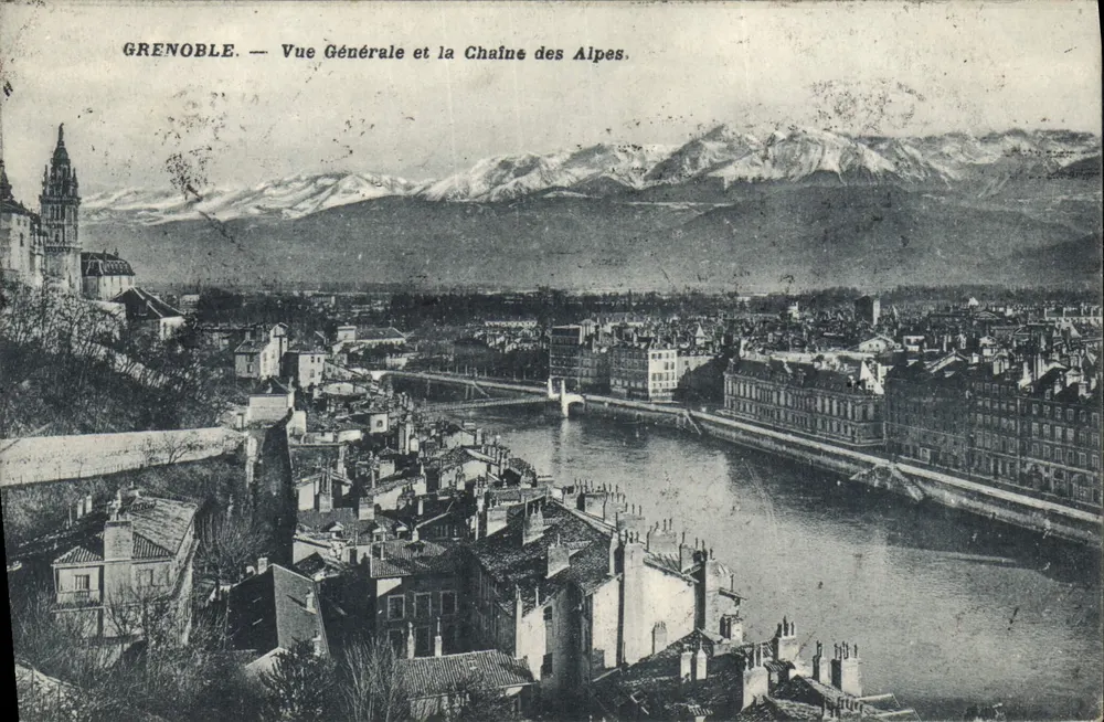 Grenoble — Allgemeiner Blick und die Kette der Alpen. - Vorderseite