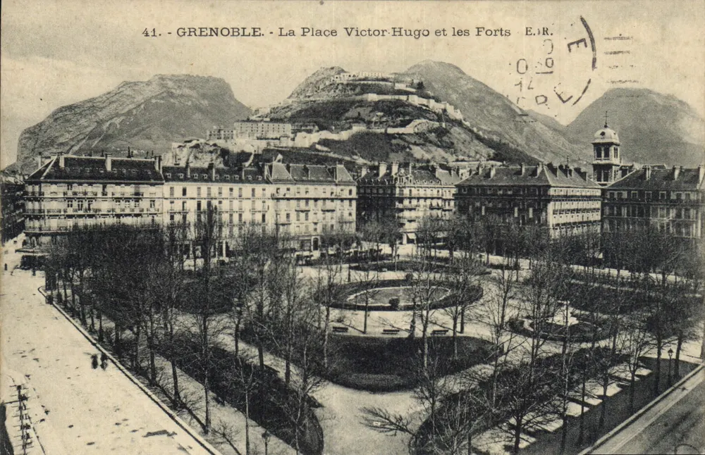 Grenoble - Place Victor Hugo und die Festungen - E.R. - Vorderseite