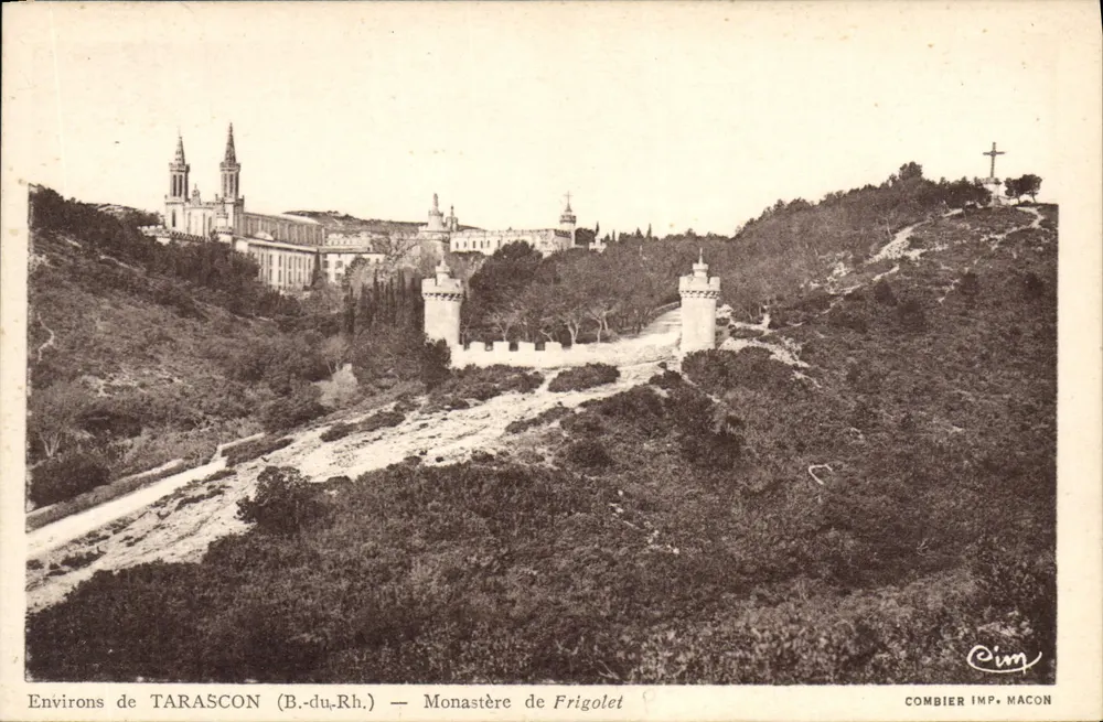 Umgebung von TARASCON (B.-du-Rh.) — Kloster Frigolet - Vorderseite