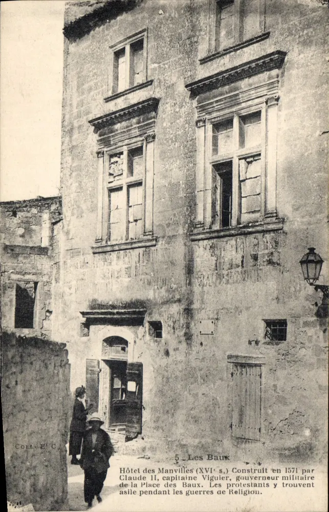 Hotel dos Manvilles — Les Baux — Coll. E. C. - Frente