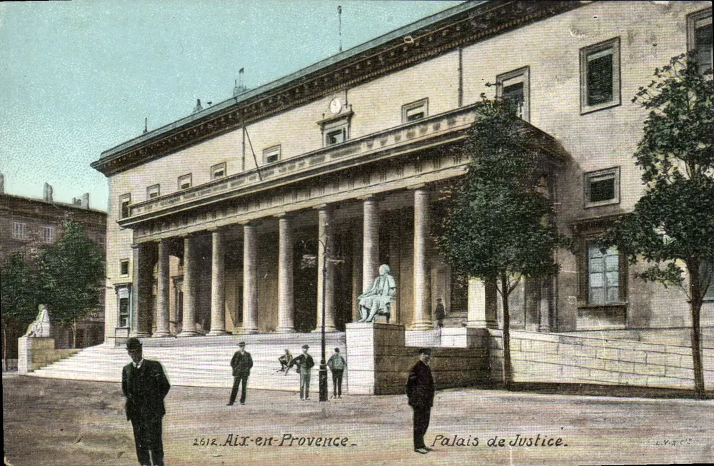 Aix-en-Provence — Palácio de Justiça — LVAC - Frente