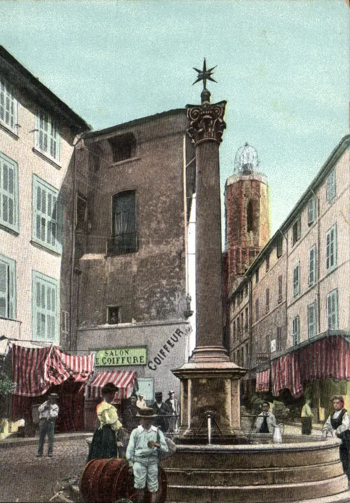 Place de la Fontaine — Säule mit Stern — Verlag: AQUA PHOTOLITH - Vorderseite